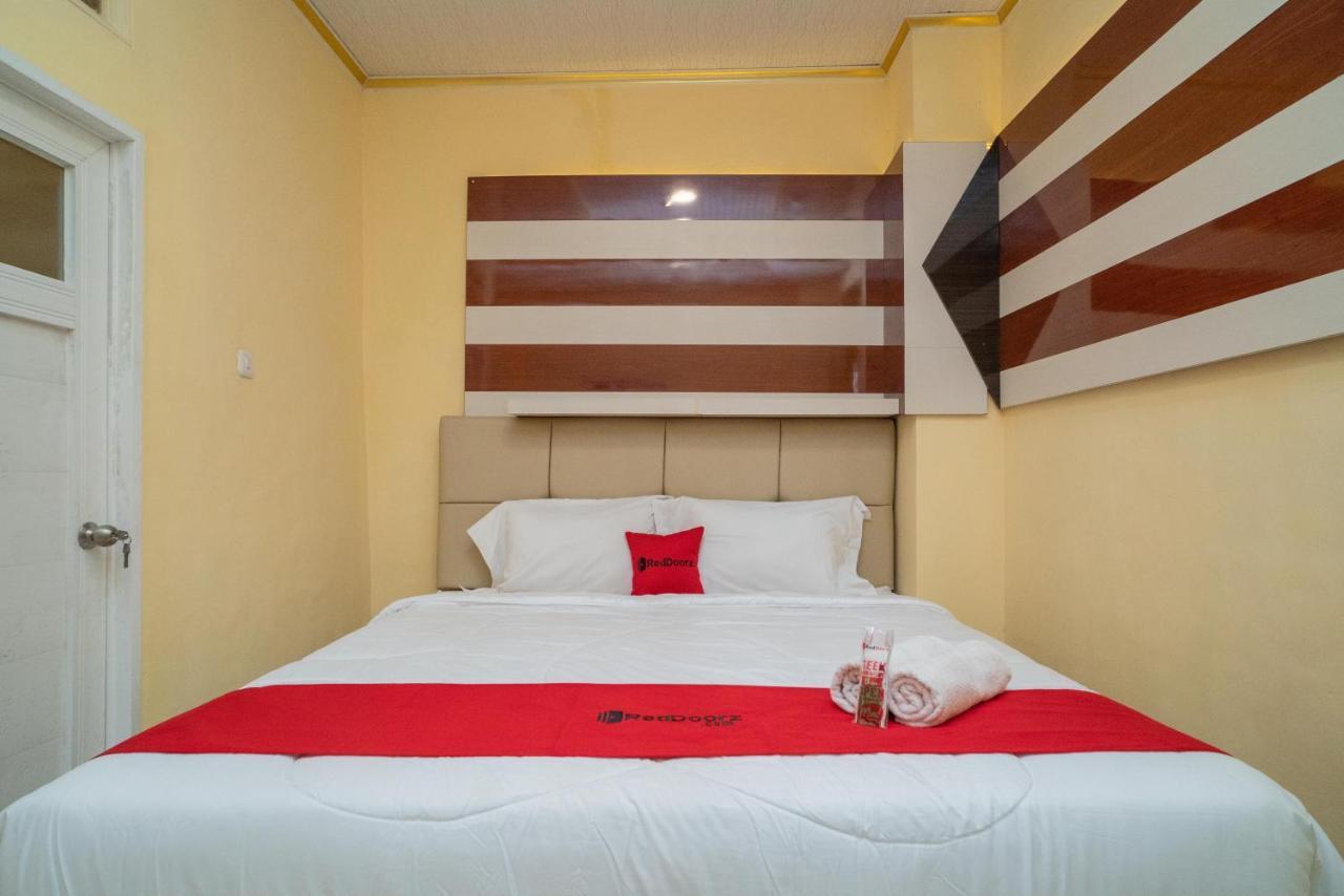 Reddoorz Plus Syariah Near Pasar Turi 수라바야 외부 사진