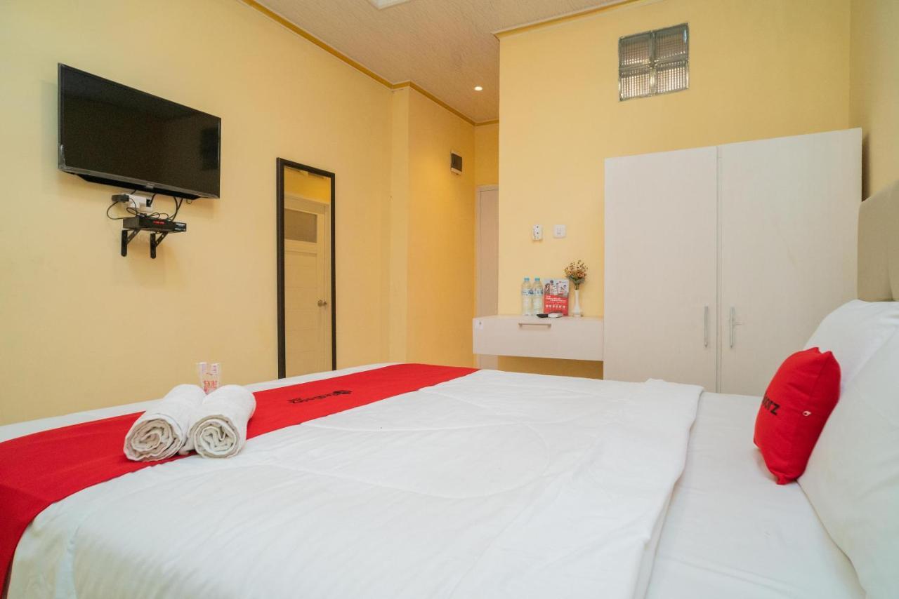 Reddoorz Plus Syariah Near Pasar Turi 수라바야 외부 사진