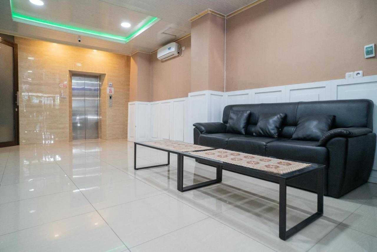 Reddoorz Plus Syariah Near Pasar Turi 수라바야 외부 사진